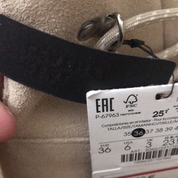 Suede boots - Picture 5 of 8